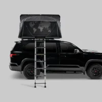 Skycamp 4.0 Quad öppen, sedd från sidan med stege
